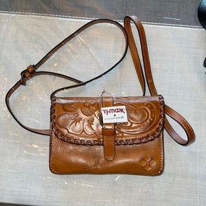 cute crossbody bag! never used!